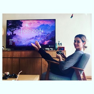 Dafne Fernández feet photo thumbnail