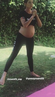 Dafne Fernández feet photo thumbnail