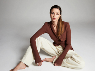 Dafne Fernández feet photo thumbnail