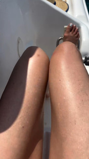 Dafne Fernández feet photo thumbnail