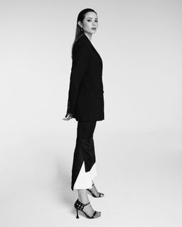 Dafne Fernández feet photo thumbnail