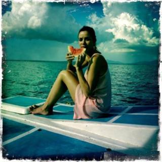 Dafne Fernández feet photo thumbnail