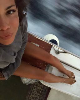 Dafni Karavokyri feet photo 12