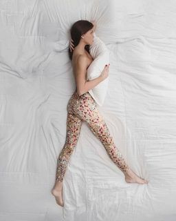 Dafni Karavokyri feet photo 4