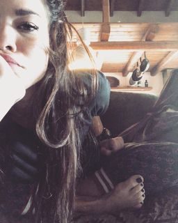 Dafni Karavokyri feet photo 2