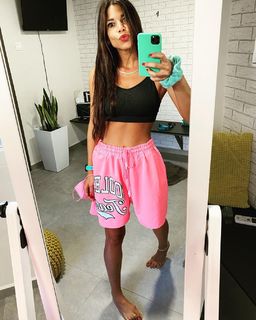 Dafni Karavokyri feet photo 9