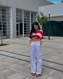 Dafni Karavokyri feet photo 15