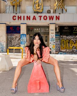 Dafni Karavokyri feet photo 12