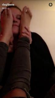 Dagi Bee feet photo thumbnail