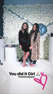 Dagi Bee feet photo thumbnail