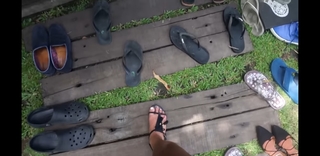 Dagi Bee feet photo thumbnail