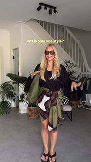 Dagi Bee feet photo 2