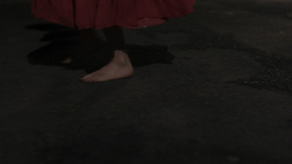 Daisy Edgar-Jones feet photo thumbnail