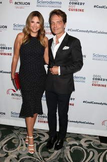 Daisy Fuentes feet photo thumbnail