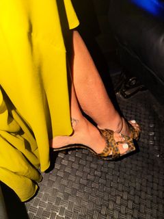 Daisy Fuentes feet photo 8