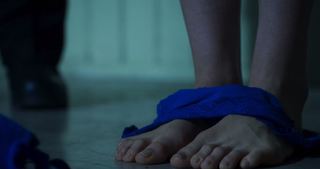 Daisy Head feet photo 1