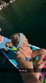 Daisy Keech feet photo thumbnail