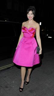 Daisy Lowe feet photo thumbnail