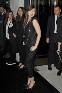 Daisy Lowe feet photo thumbnail