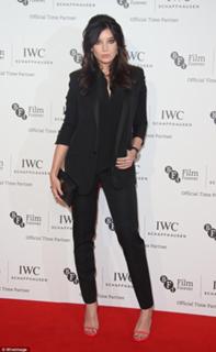 Daisy Lowe feet photo thumbnail