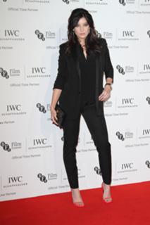 Daisy Lowe feet photo thumbnail