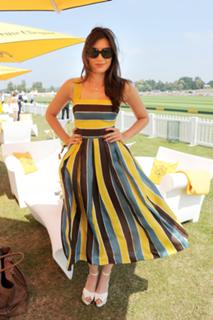 Daisy Lowe feet photo thumbnail