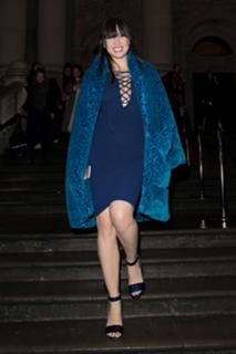 Daisy Lowe feet photo thumbnail