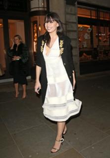 Daisy Lowe feet photo thumbnail