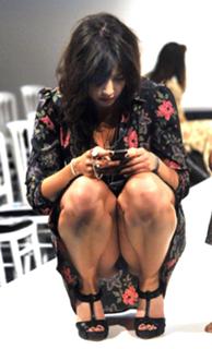 Daisy Lowe feet photo thumbnail