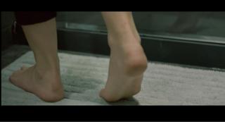 Daisy Lowe feet photo thumbnail