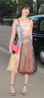 Daisy Lowe feet photo thumbnail