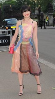 Daisy Lowe feet photo thumbnail