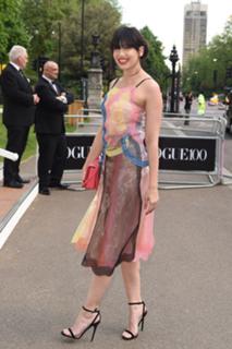 Daisy Lowe feet photo thumbnail