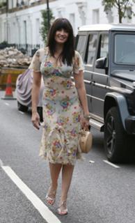 Daisy Lowe feet photo thumbnail