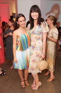 Daisy Lowe feet photo thumbnail