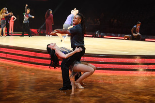 Daisy Lowe feet photo thumbnail