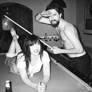 Daisy Lowe feet photo thumbnail