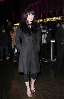 Daisy Lowe feet photo thumbnail