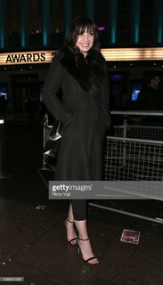 Daisy Lowe feet photo thumbnail