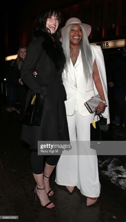 Daisy Lowe feet photo thumbnail