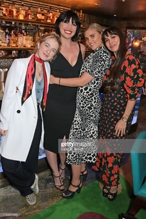 Daisy Lowe feet photo thumbnail