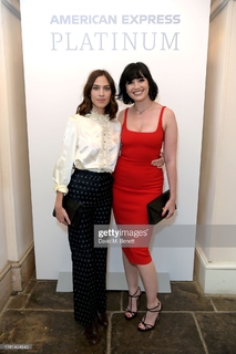 Daisy Lowe feet photo thumbnail