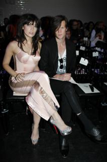 Daisy Lowe feet photo thumbnail