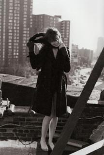 Daisy Lowe feet photo thumbnail