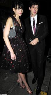 Daisy Lowe feet photo thumbnail