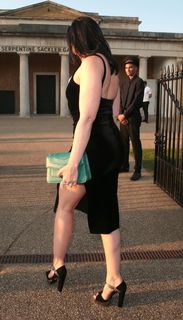 Daisy Lowe feet photo thumbnail