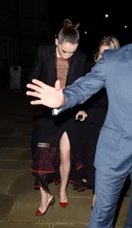 Daisy Ridley feet photo thumbnail