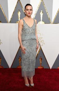 Daisy Ridley feet photo thumbnail