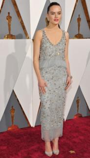 Daisy Ridley feet photo thumbnail