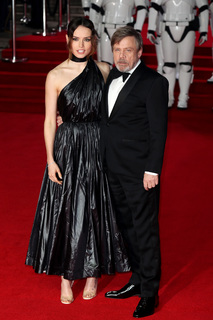 Daisy Ridley feet photo thumbnail